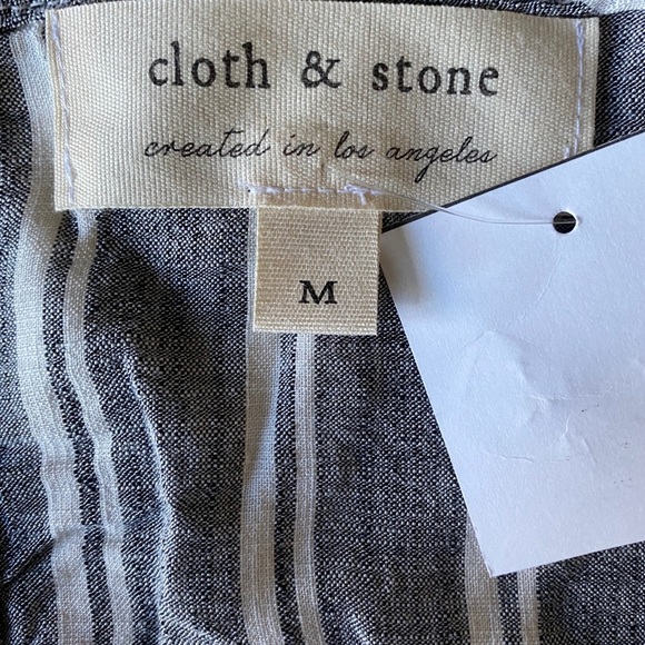 NEW Cloth & Stone Button Back Black & White Cropped Top - Picture 4 of 6